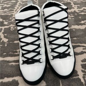 NWOB Balenciaga arena sneakers